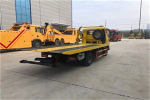 富锦非事故拖车